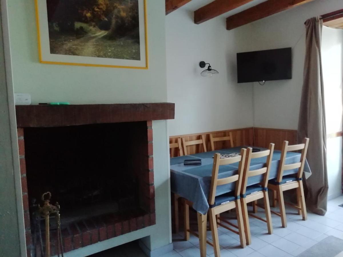 Le Rouge Robin Villa Fougax-et-Barrineuf Bagian luar foto